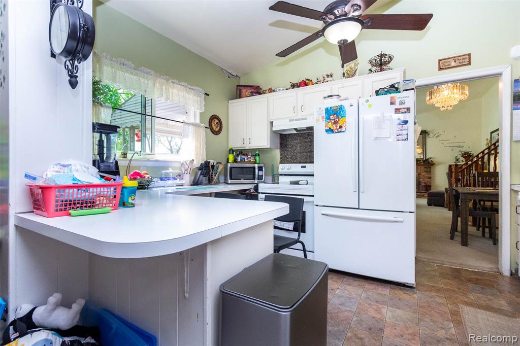 8315 Ingram Street, Westland, MI — Photo 12