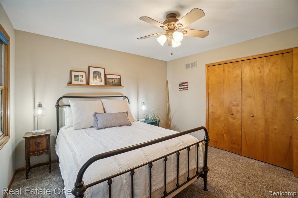 11175 SAND CRANE Way, South Lyon, MI 48178 — Photo 24