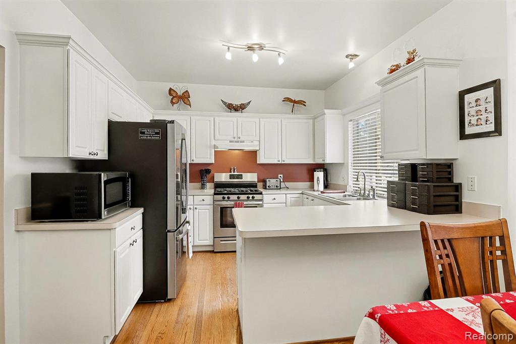 4420 McKeachie Road, White Lake, MI 48383 — Photo 11