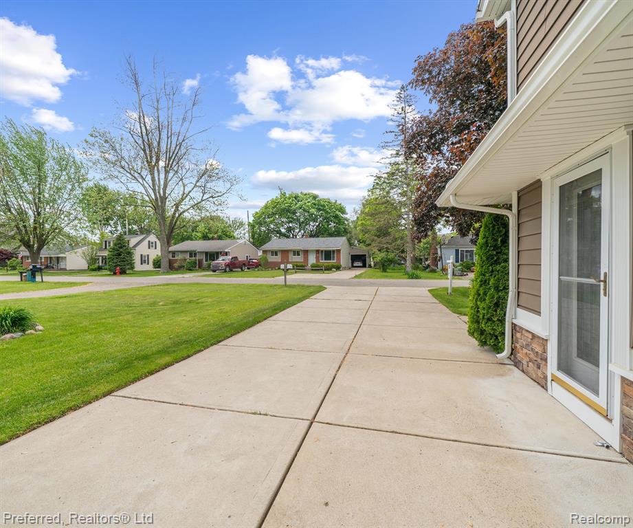 9104 NORTHERN Avenue, Plymouth, MI 48170 — Photo 4