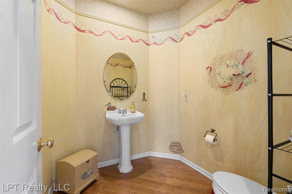 9968 Tuscany Valley Way, South Lyon, MI 48178 — Photo 24