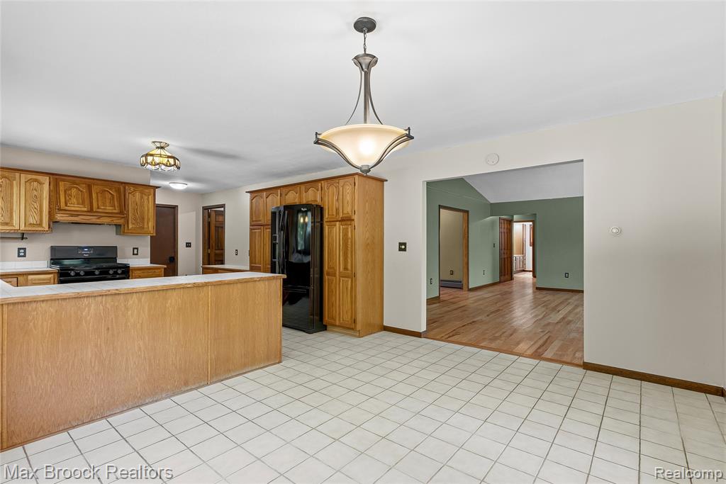 892 W Barnes Lake Road, Columbiaville, MI 48421 — Photo 24