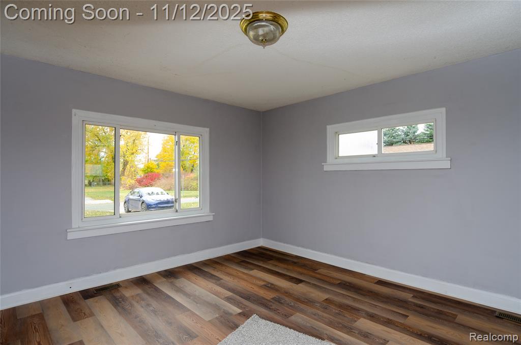 577 Peacock Avenue, Pontiac, MI 48340 — Photo 19