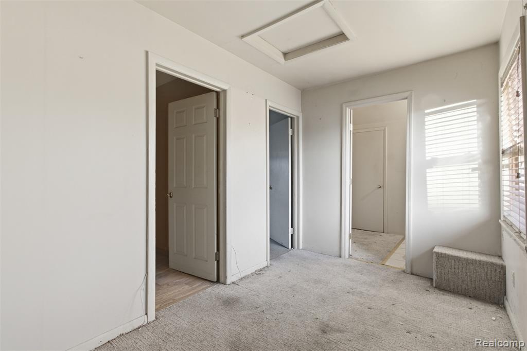 11406 Strathmoor Street, Detroit, MI 48227 — Photo 12
