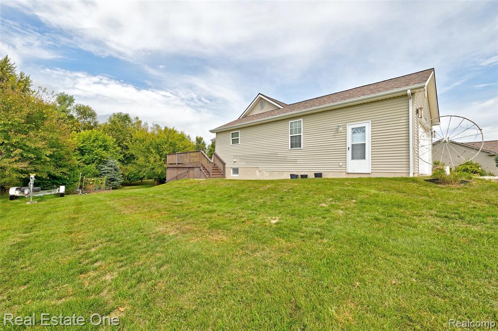 5899 Cobblestone Drive, Almont, MI 48461 — Photo 39