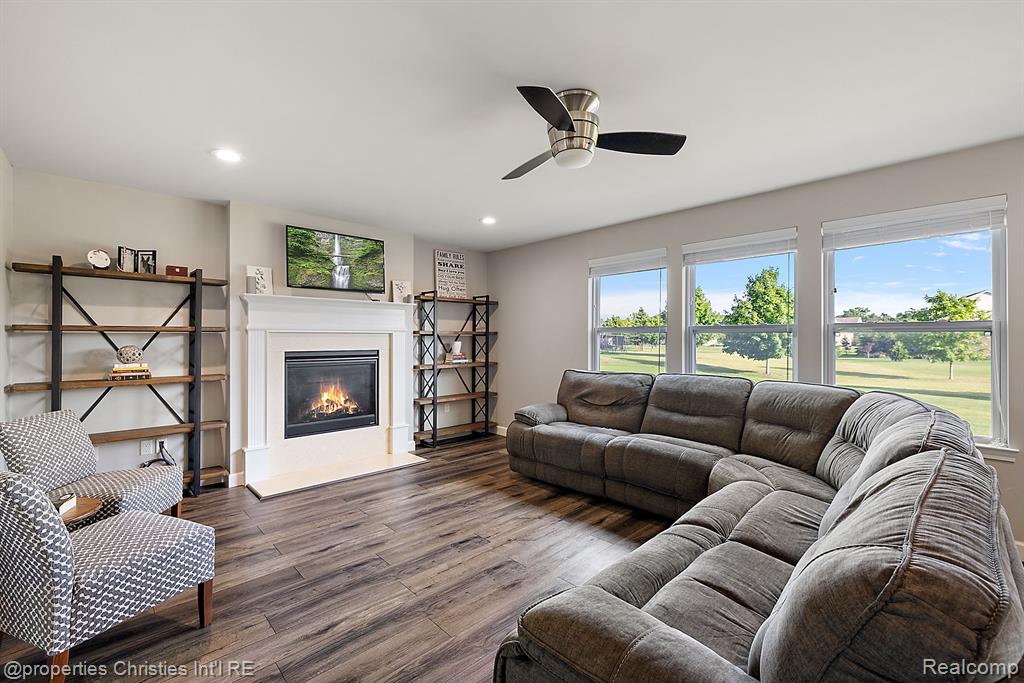 61171 SADDLECREEK Drive, South Lyon, MI 48178 — Photo 11