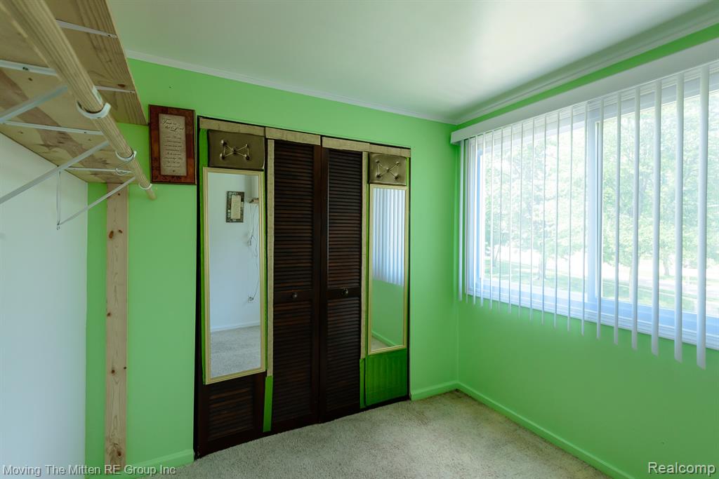 709 Estrada Drive, Belleville, MI 48111 — Photo 13