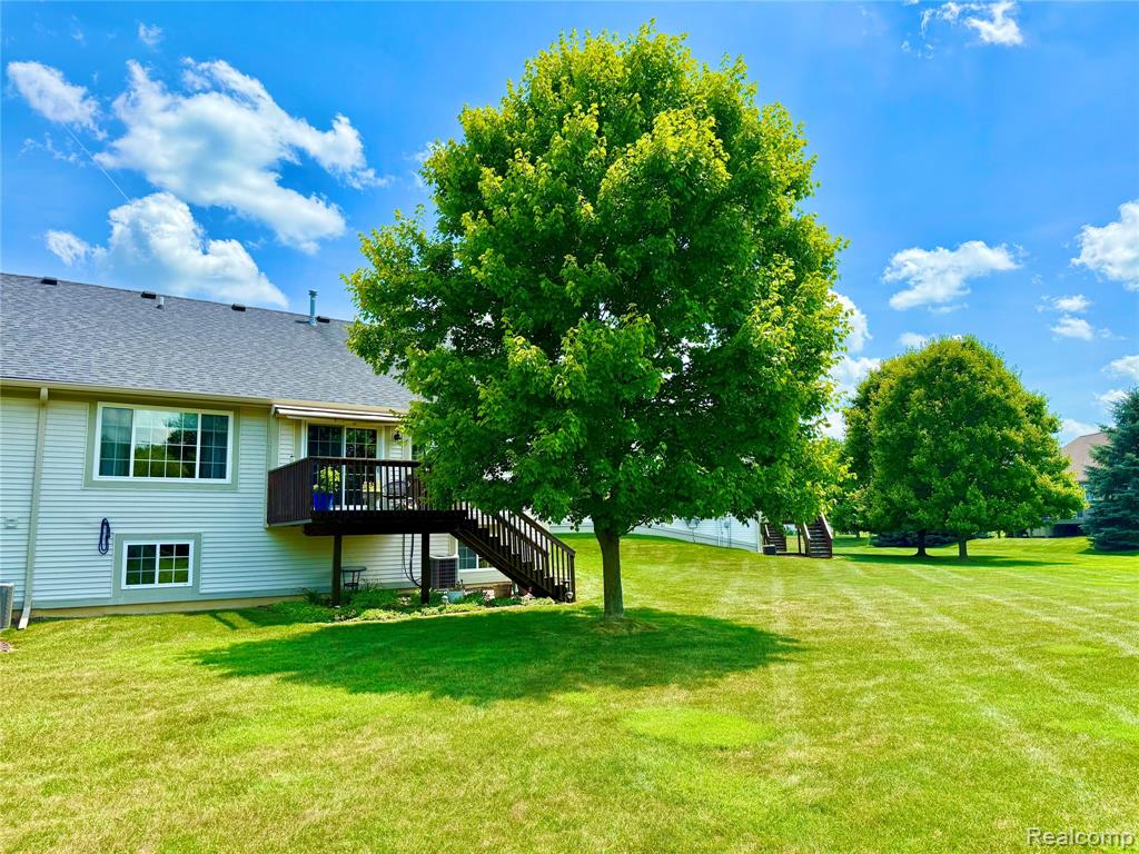 6426 Club Court W, Grand Blanc, MI 48439 — Photo 8