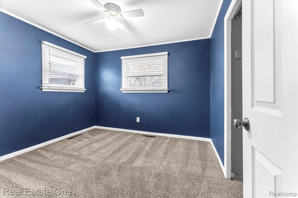 18216 Wendy Court, Riverview, MI 48193 — Photo 15