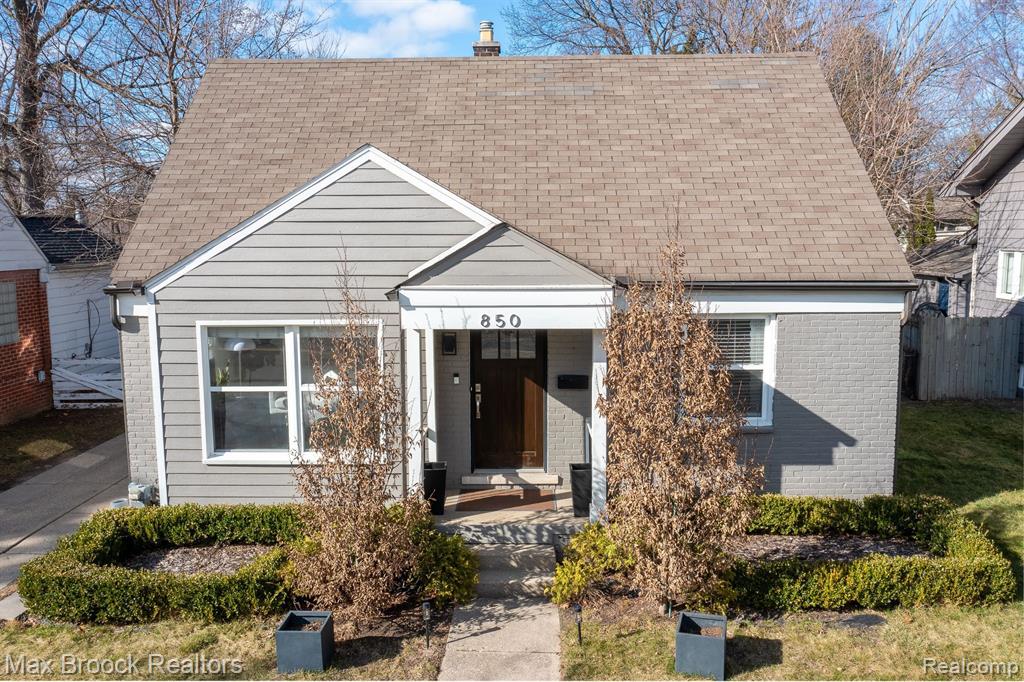 850 W LINCOLN Street, Birmingham, MI 48009 — Photo 2