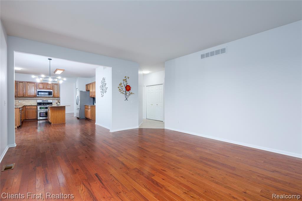 45498 Muirfield Drive, Canton, MI 48188 — Photo 27