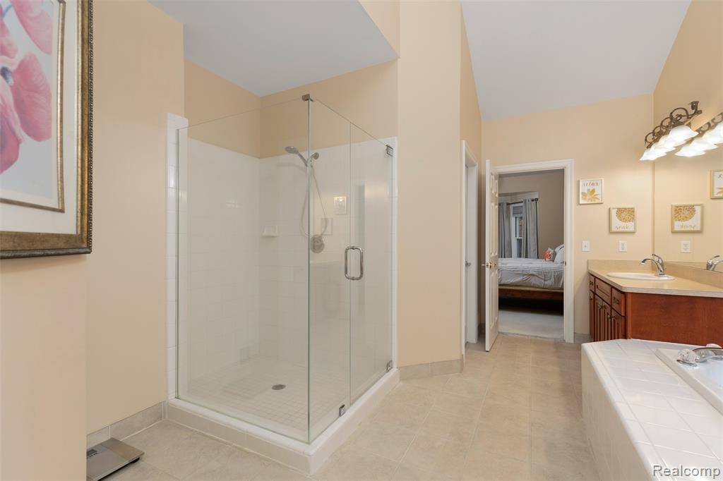 4618 Waterbury Drive, Clarkston, MI 48348 — Photo 26