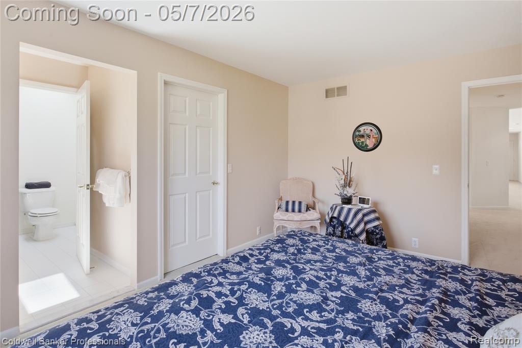 7520 Mistwood Drive, White Lake, MI 48383 — Photo 44