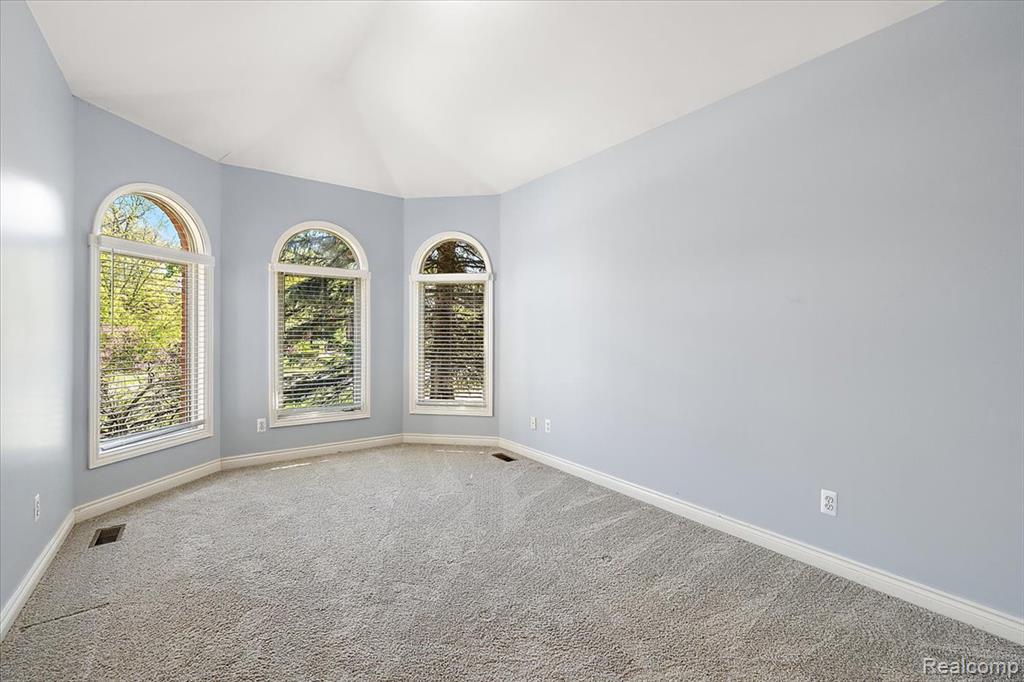 49763 Decker Drive, Shelby Twp, MI 48317 — Photo 31
