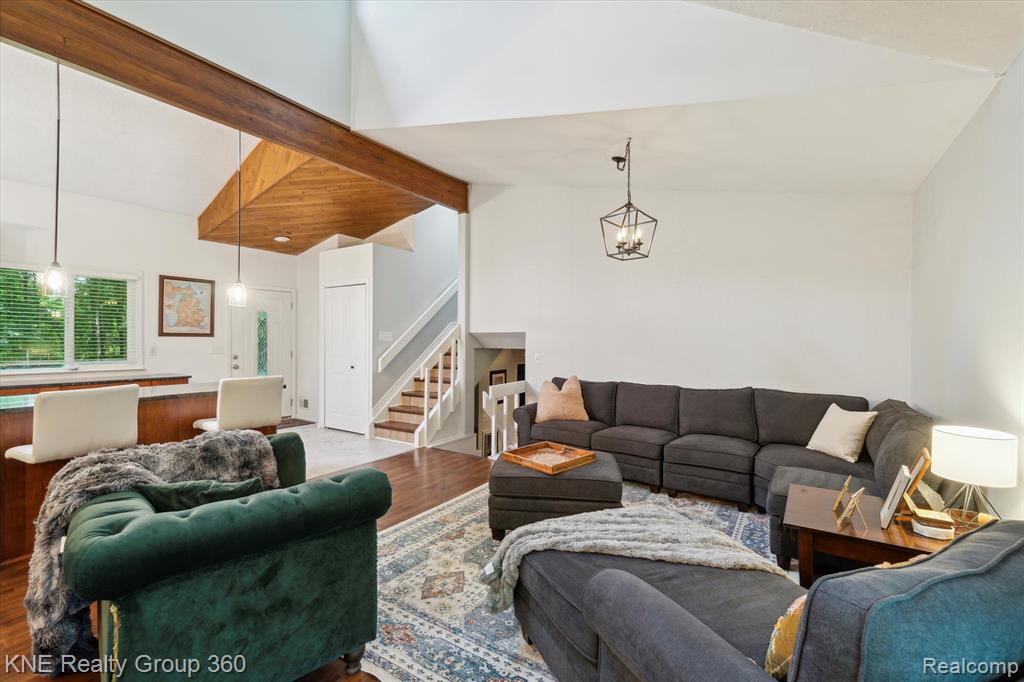 5022 Golf Club Road, Howell, MI 48843 — Photo 13