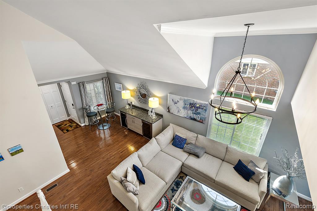 301 JAMES Circle, Royal Oak, MI 48067 — Photo 21