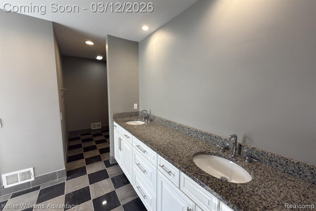 39472 Village Run Drive, Northville, MI 48168 — Photo 22