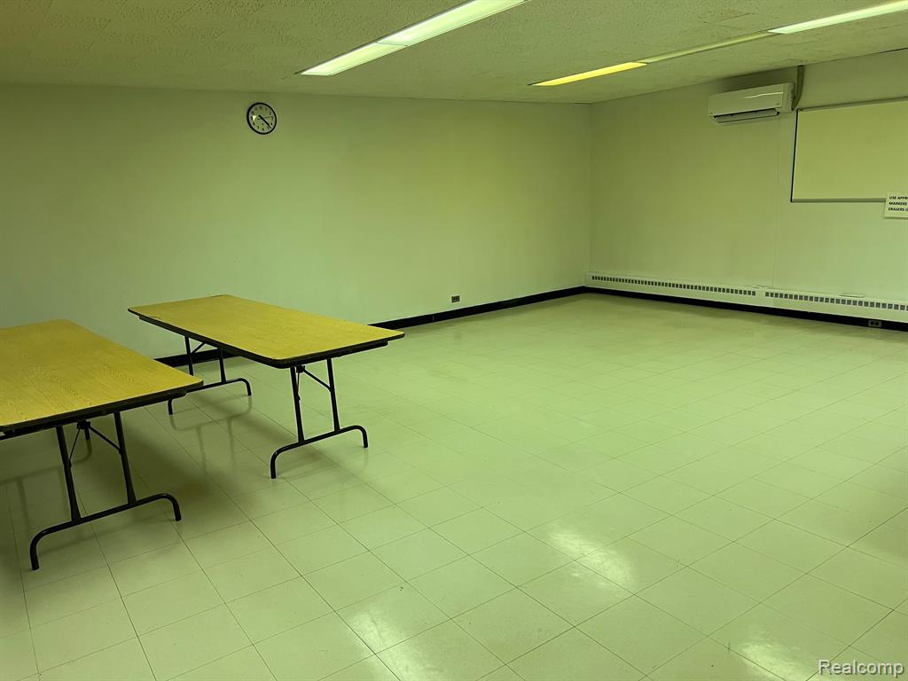 615 S JEFFERSON Avenue, Saginaw, MI 48607 — Photo 30