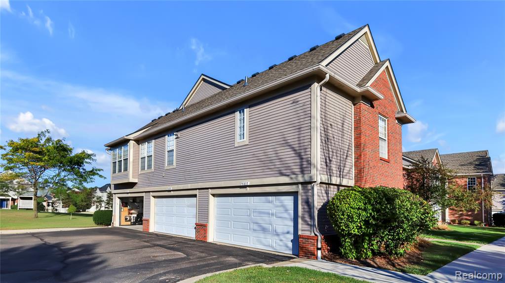 51817 Lionel Lane, Chesterfield, MI — Photo 3