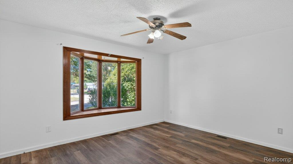 9405 Chamberlain Street, Romulus, MI 48174 — Photo 6
