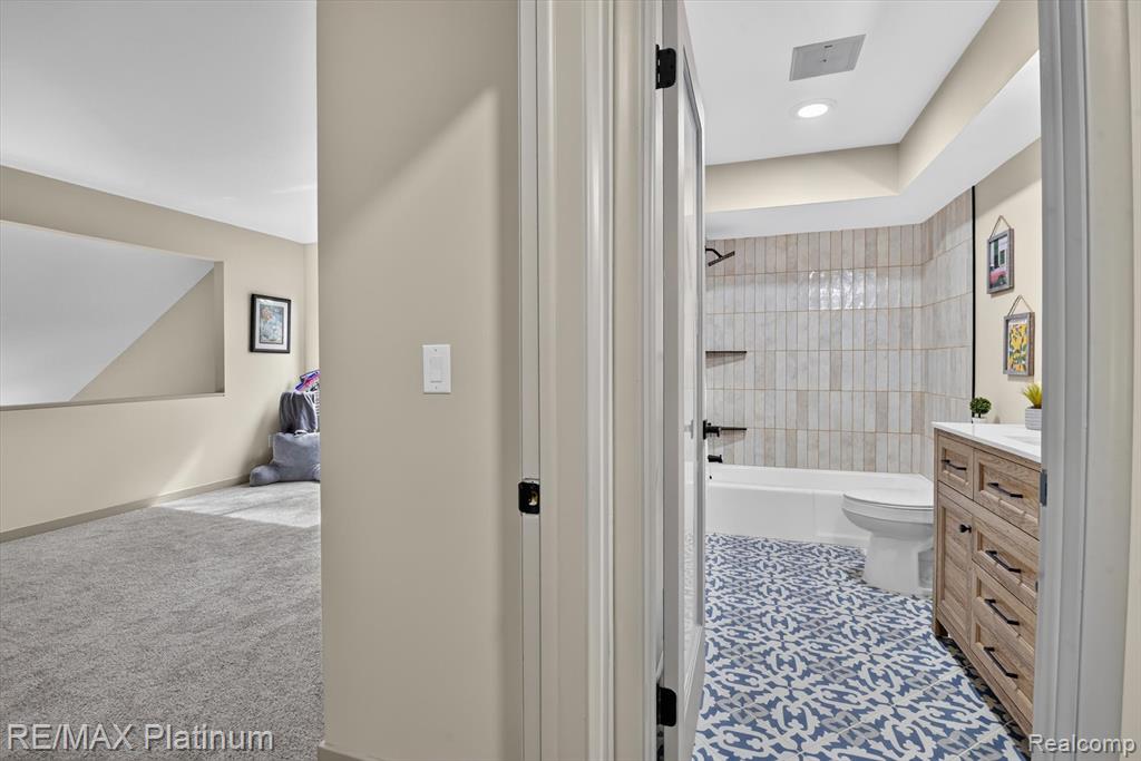 32 Haverhill Court, Ann Arbor, MI 48105 — Photo 29