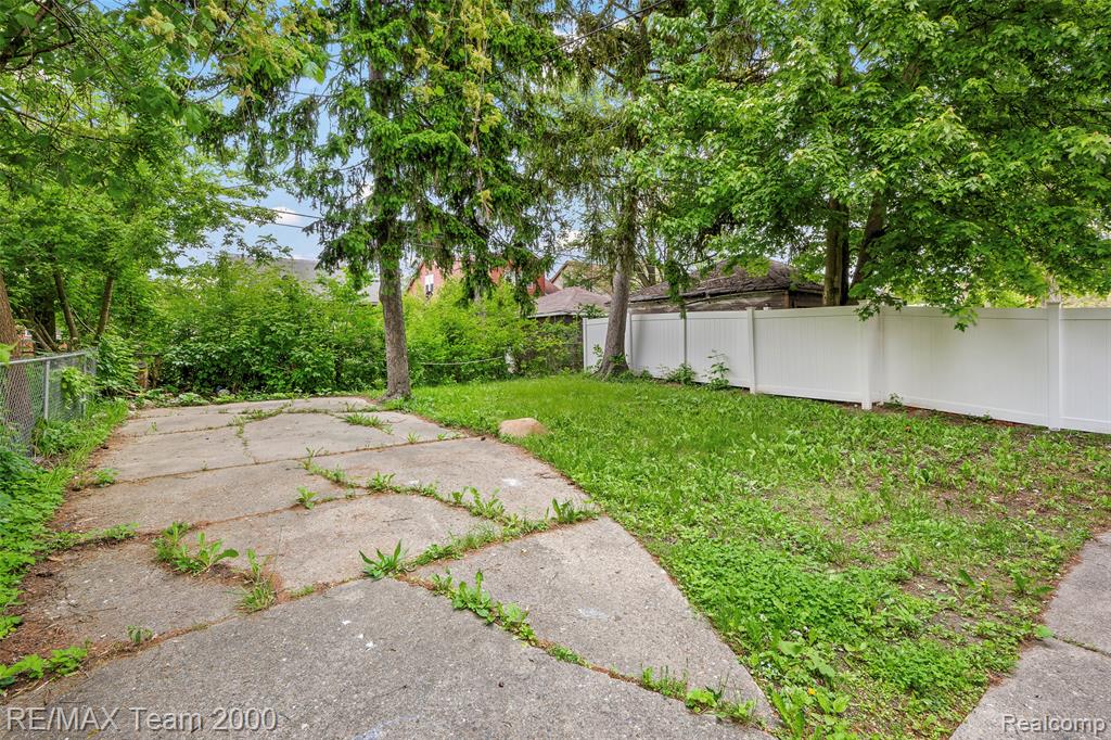 5935 Devonshire Road, Dearborn, MI 48224 — Photo 4
