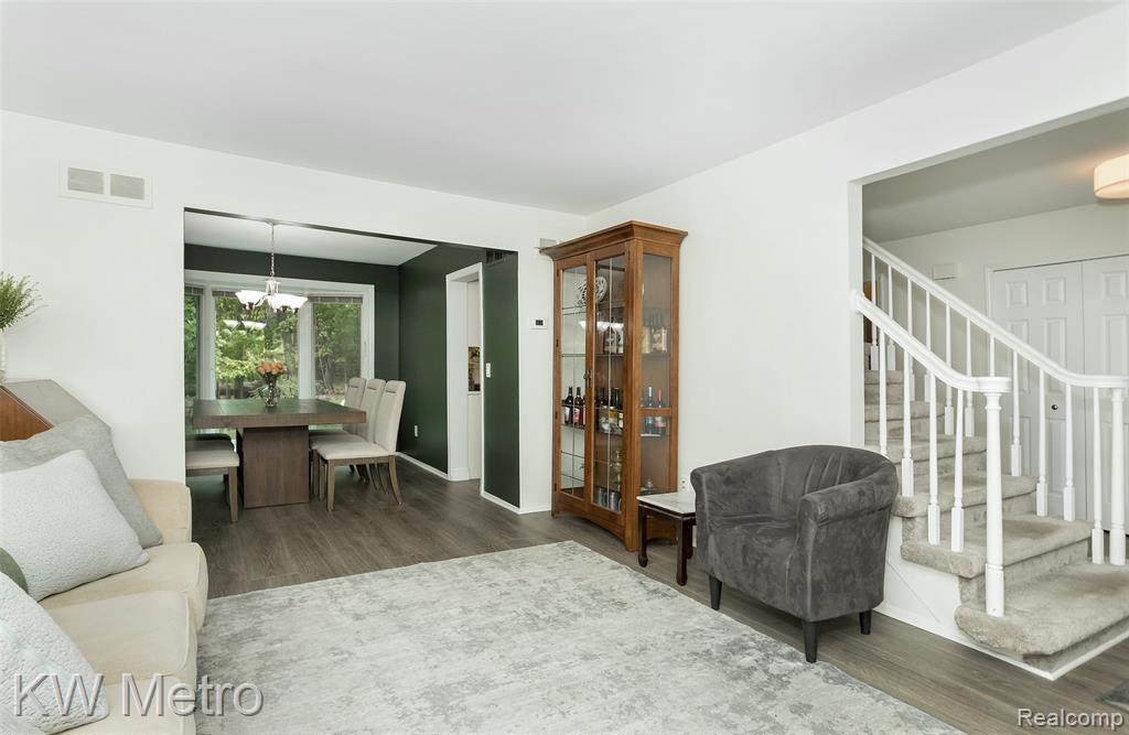 635 Timberline Drive, Rochester Hills, MI 48309 — Photo 7