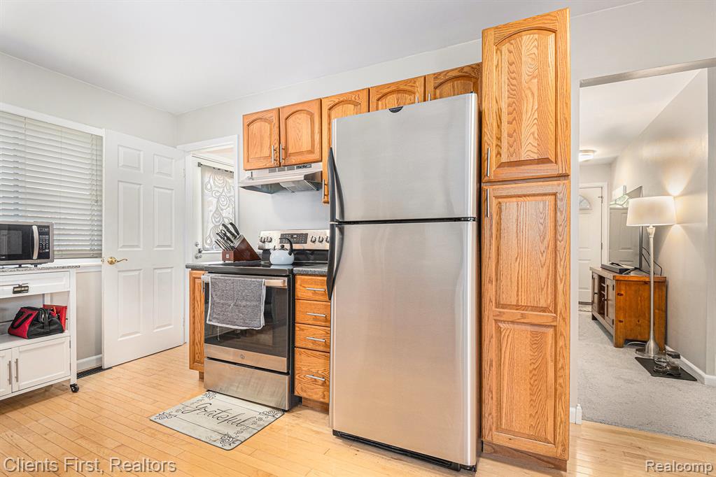 39805 Hillary Drive, Canton, MI 48187 — Photo 6
