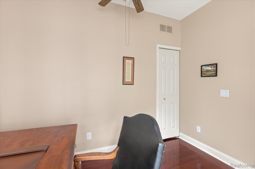 118 Fox Hollow Drive, Metamora, MI 48455 — Photo 8