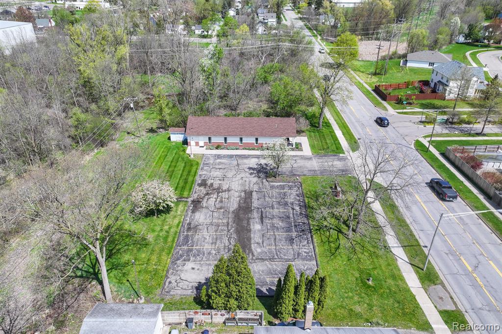 550 S Saginaw Street, Lapeer, MI 48446 — Photo 36