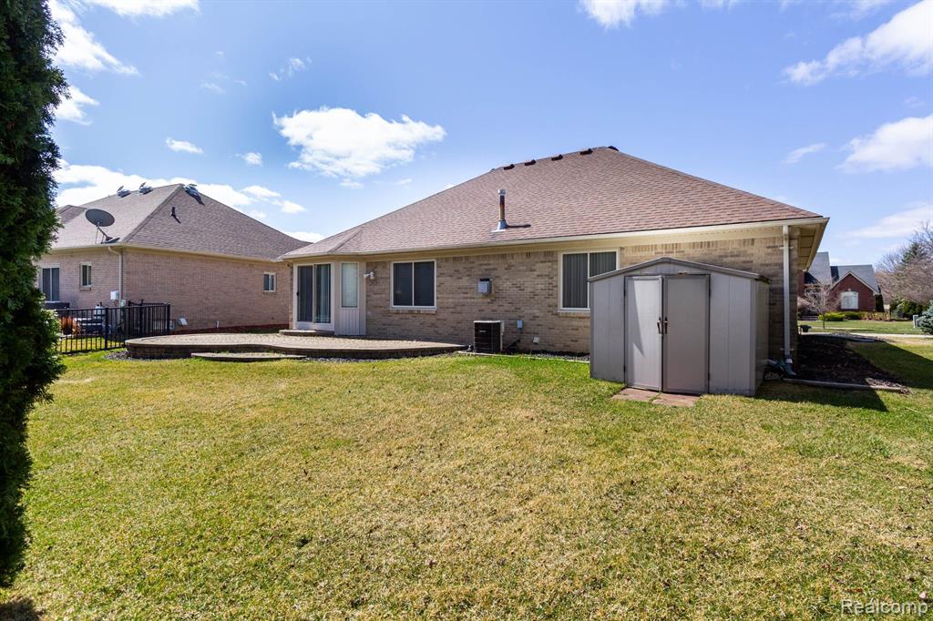 48784 BELLTOWER Drive, Macomb, MI 48044 — Photo 38