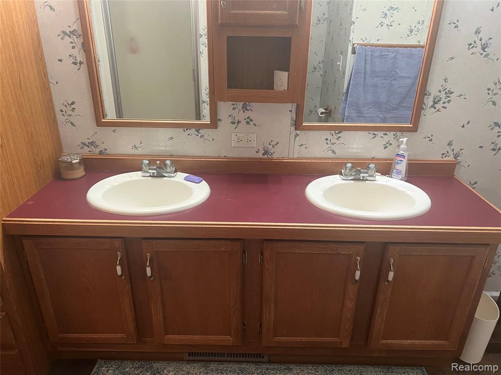 222 Chestnut Street NE, Kalkaska, MI 49646 — Photo 21
