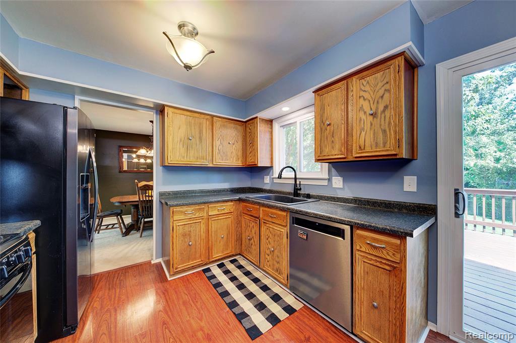5646 New Meadow Drive, Ypsilanti, MI 48197 — Photo 11