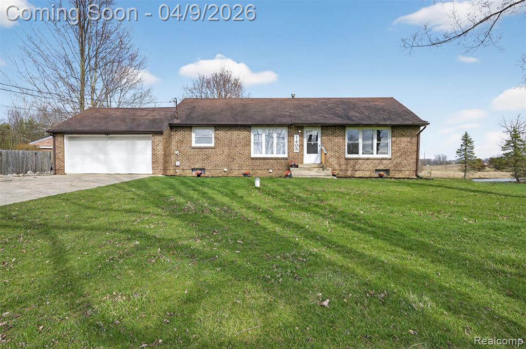 1405 Aiken Road, Owosso, MI 48867 — front exterior
