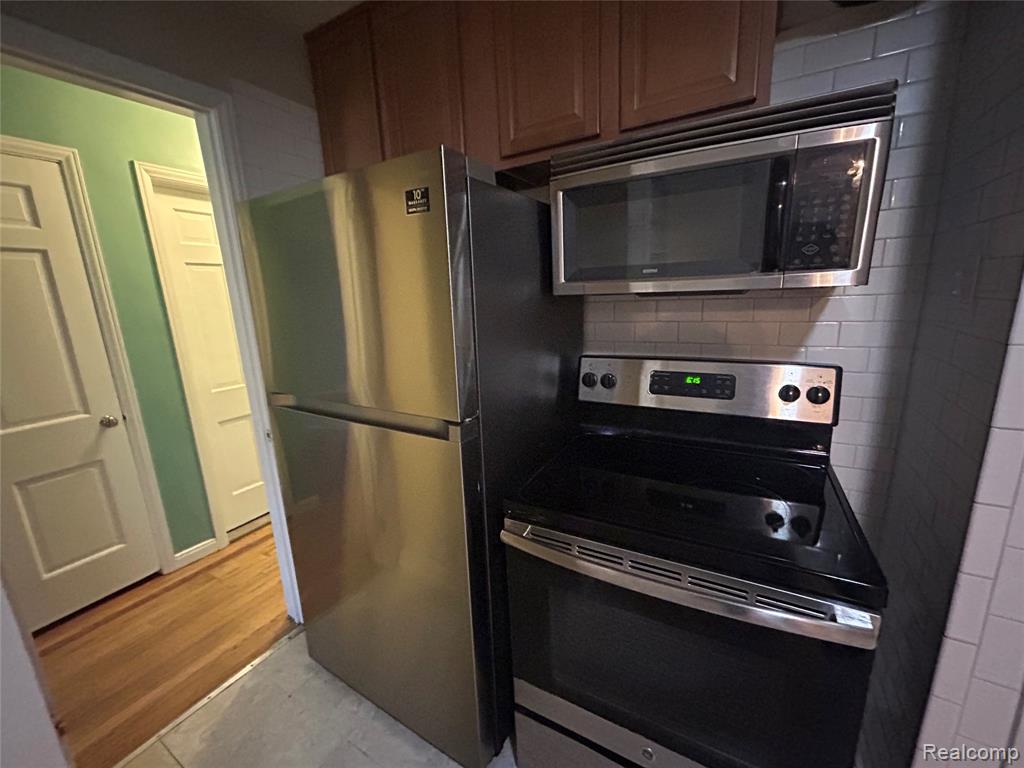 8060 HOUSE Street, Detroit, MI 48234 — Photo 14