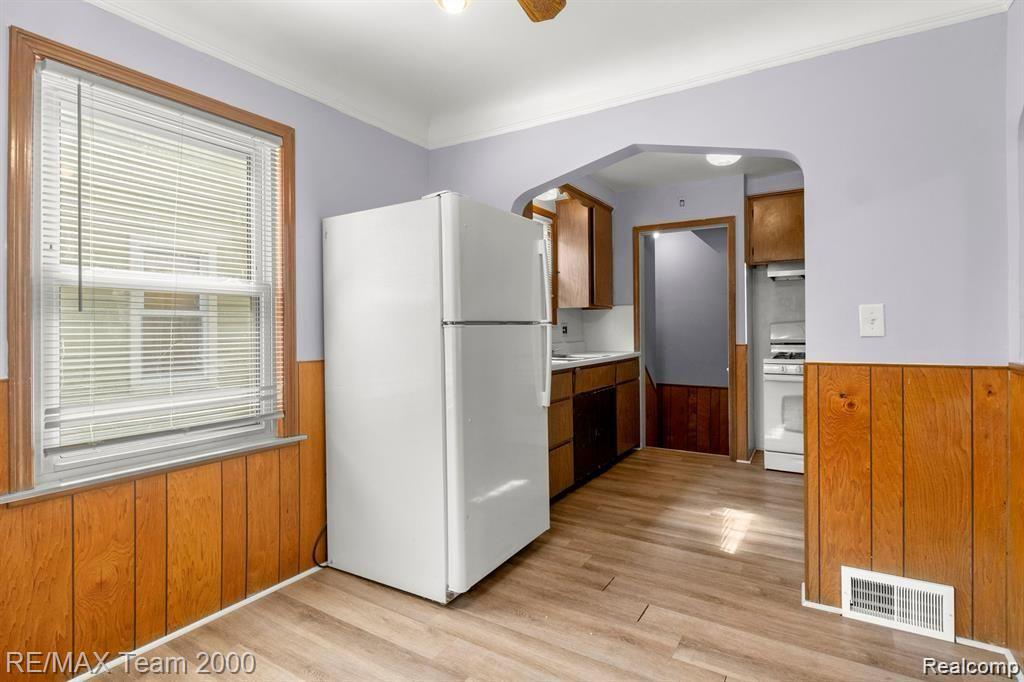 4805 HELEN Street, Dearborn, MI 48126 — Photo 9