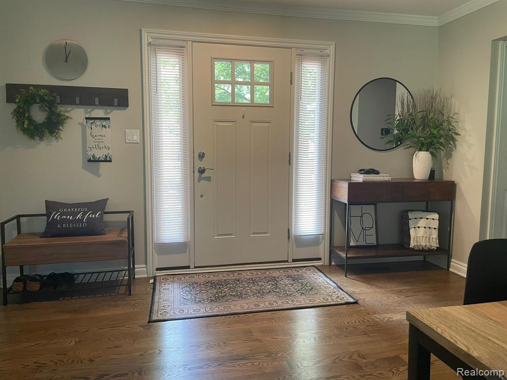 6832 MONTFORT Drive, Canton, MI 48187 — Photo 4