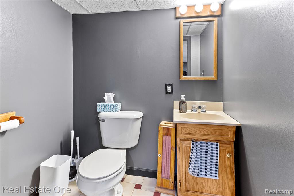9864 Fox Avenue W, Allen Park, MI 48101 — Photo 25