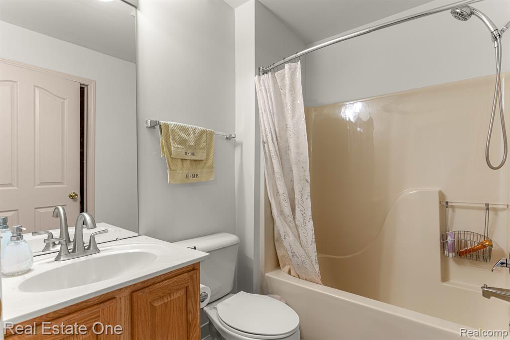 48416 Manhattan Circle, Canton, MI 48188 — Photo 30