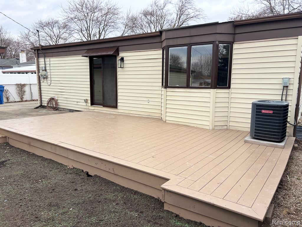 5246 MCKINLEY Road, Warren, MI 48091 — Photo 16