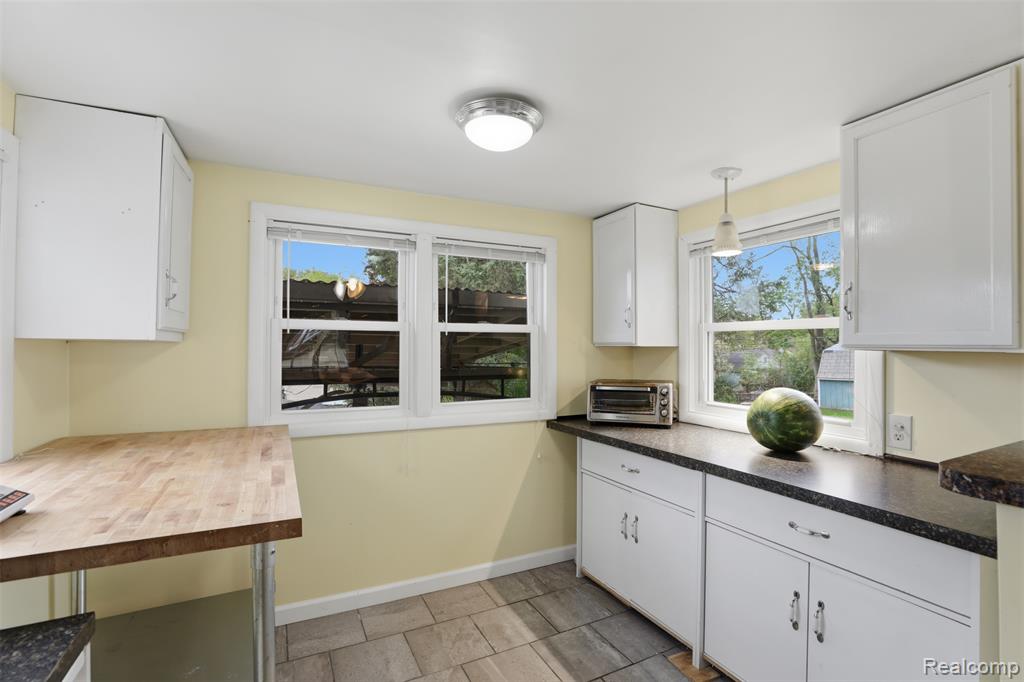 237 S Chocolay Avenue, Commerce Twp, MI — Photo 11