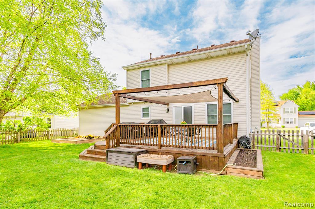 826 CRICKET Crossing, Pinckney, MI 48169 — Photo 30