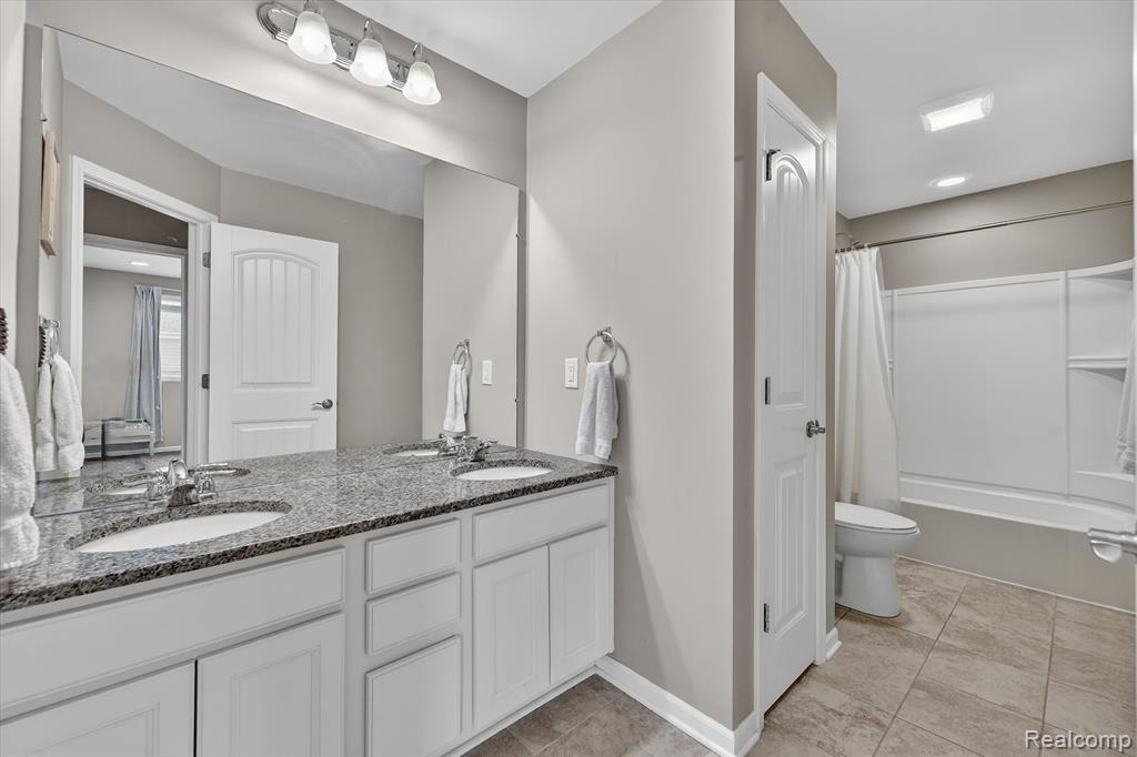 990 Shay Street E, Canton, MI 48188 — Photo 36