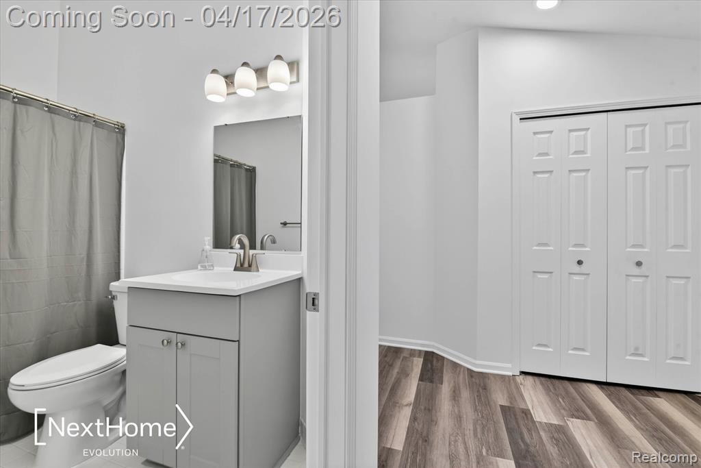 321 Oxford Court, Belleville, MI 48111 — Photo 23