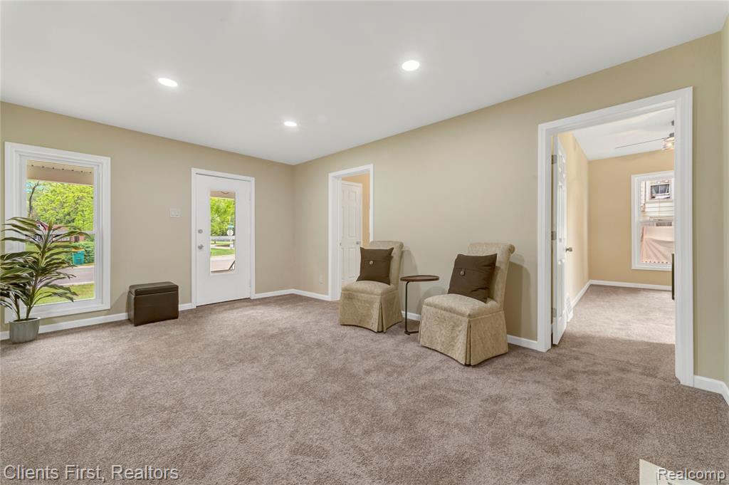 6360 DENTON Road, Belleville, MI 48111 — Photo 9
