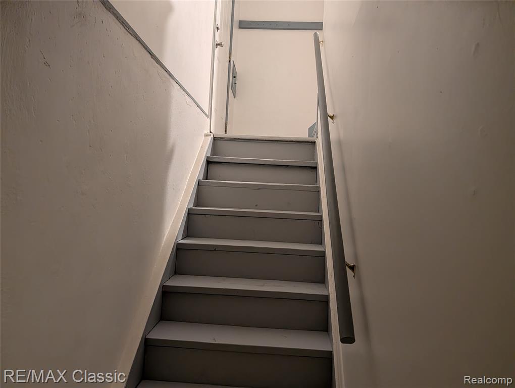 679 Linda Vista Drive, Pontiac, MI 48342 — Photo 14