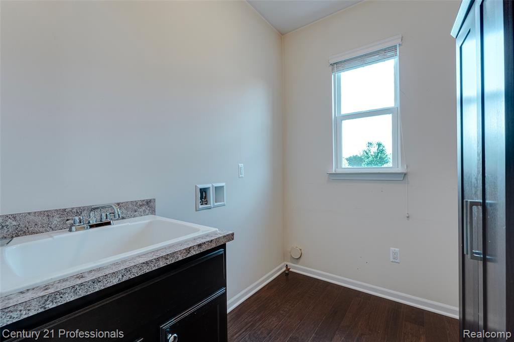 6776 Portsman Court, Canton, MI 48187 — Photo 61