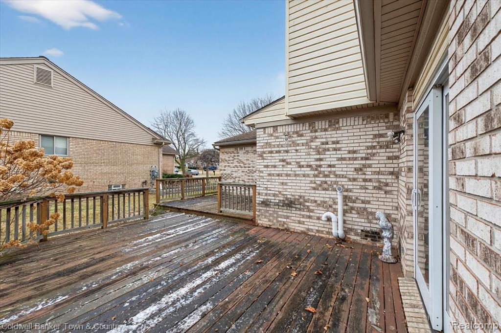 8895 Knolson Avenue, Livonia, MI 48150 — Photo 44