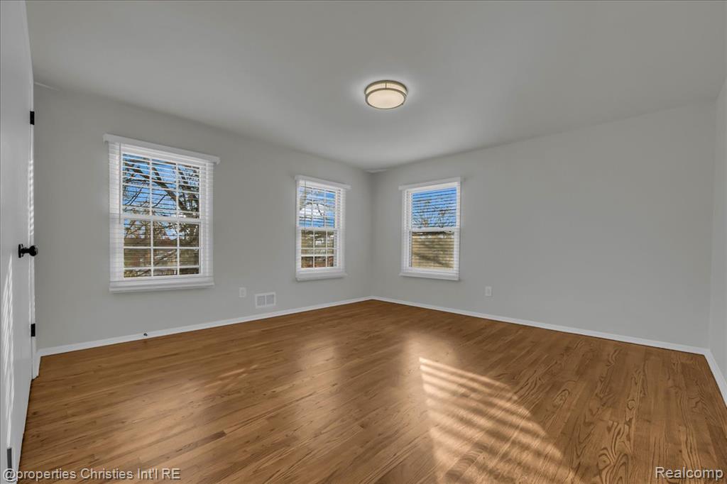 4970 Hardwoods Drive, West Bloomfield, MI 48323 — Photo 23
