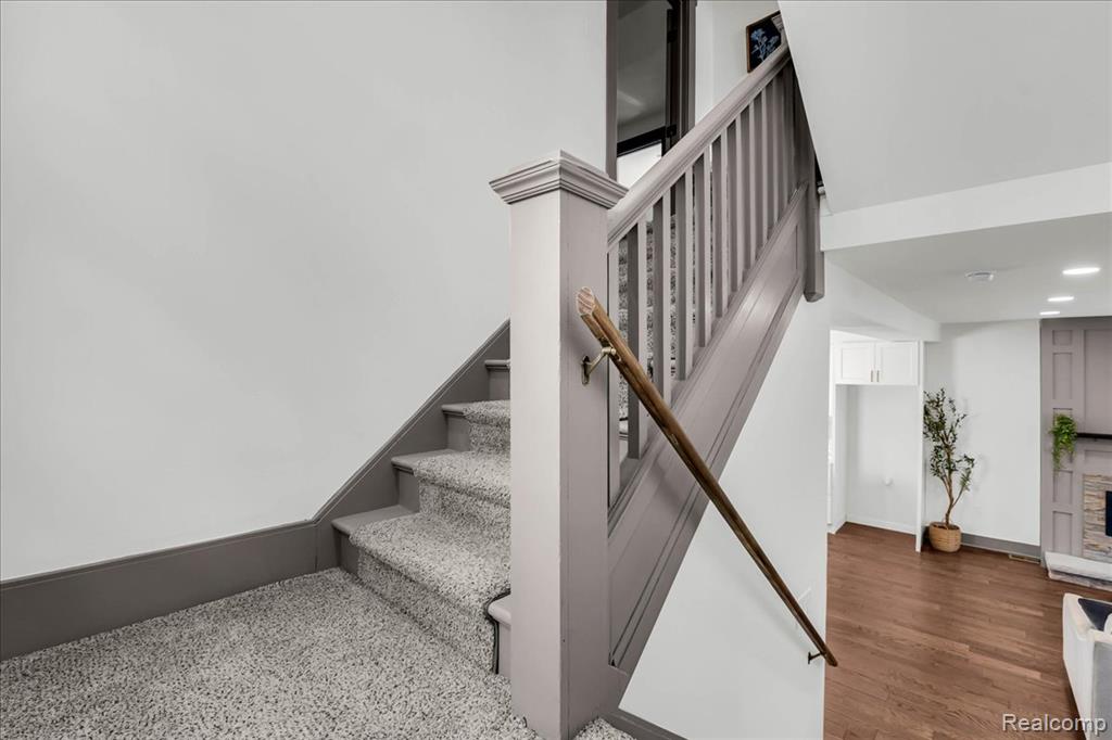 2954 Helen Street, Detroit, MI 48207 — Photo 28